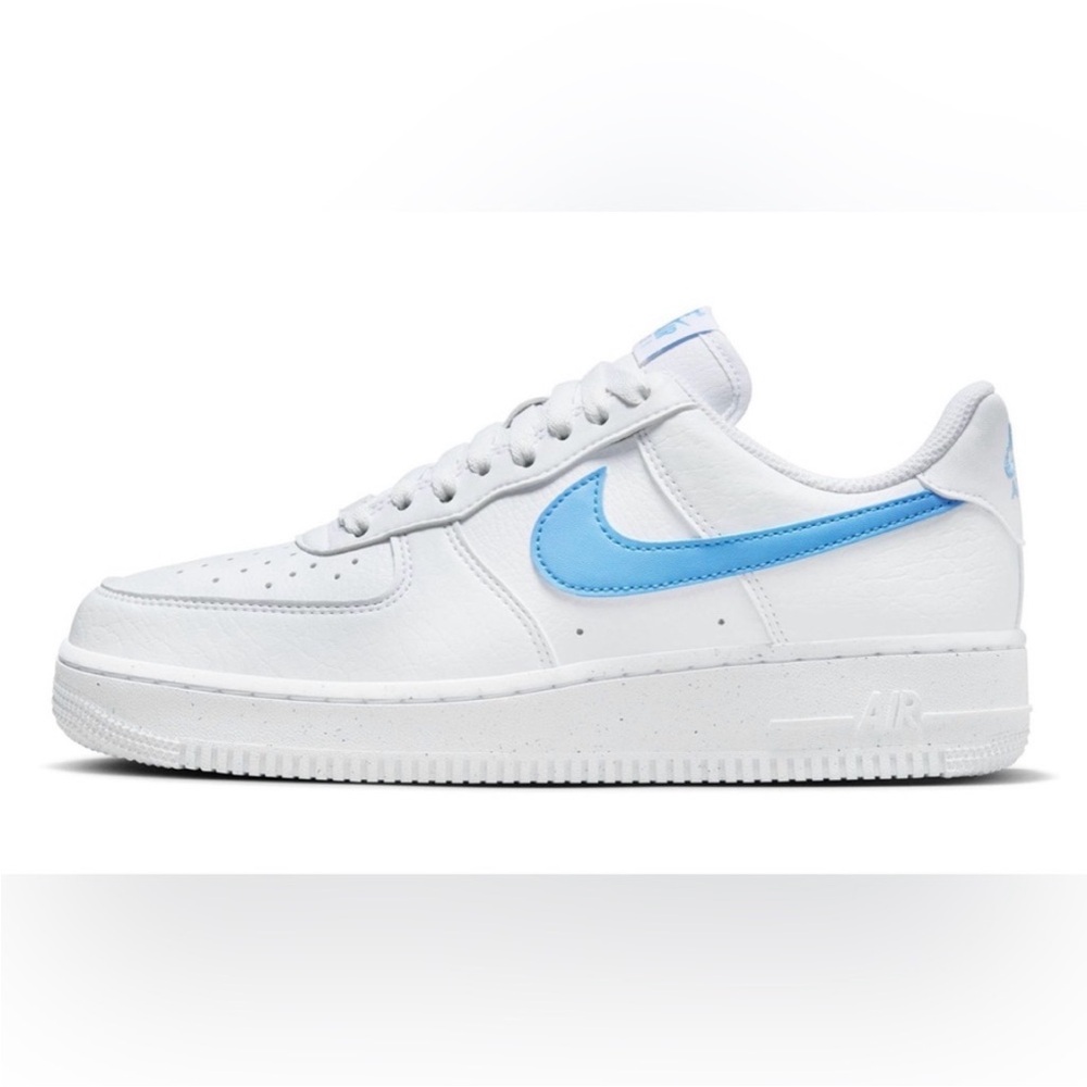 Nike Air Force 1'07 SE Basketball Sneaker Blue-White-Volt